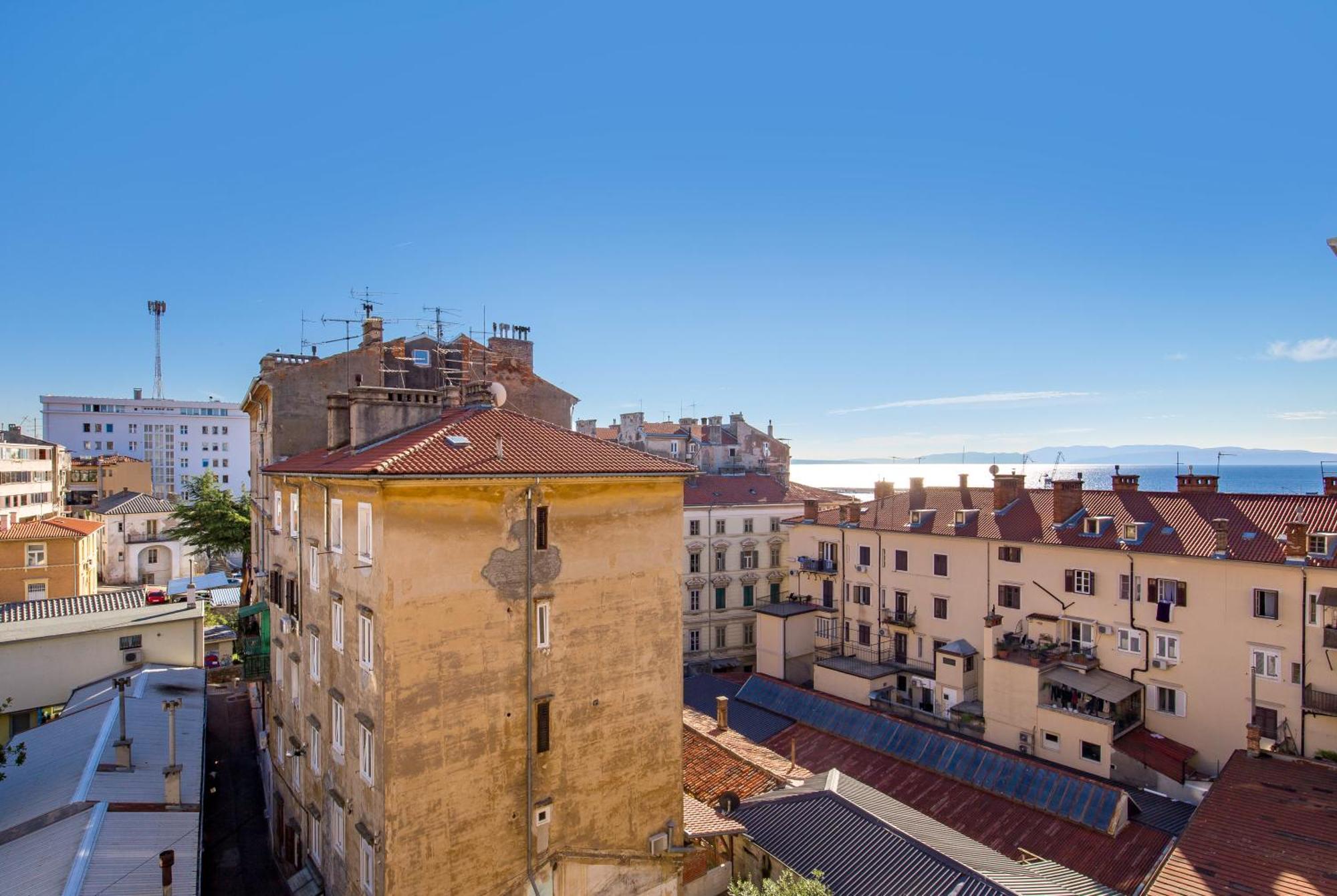 Molo Longo - Central Apartments & Rooms Rijeka Exterior foto