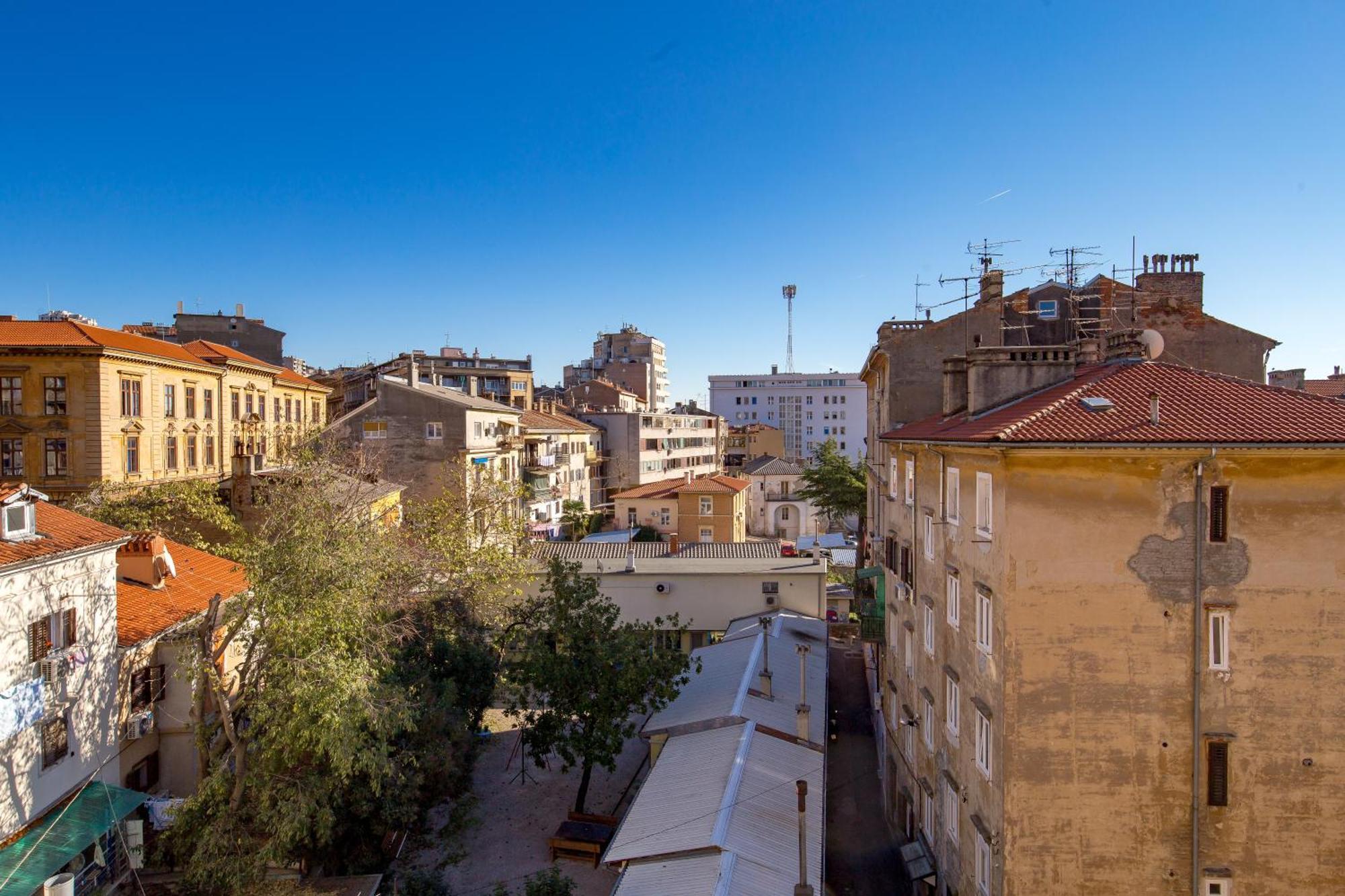 Molo Longo - Central Apartments & Rooms Rijeka Exterior foto