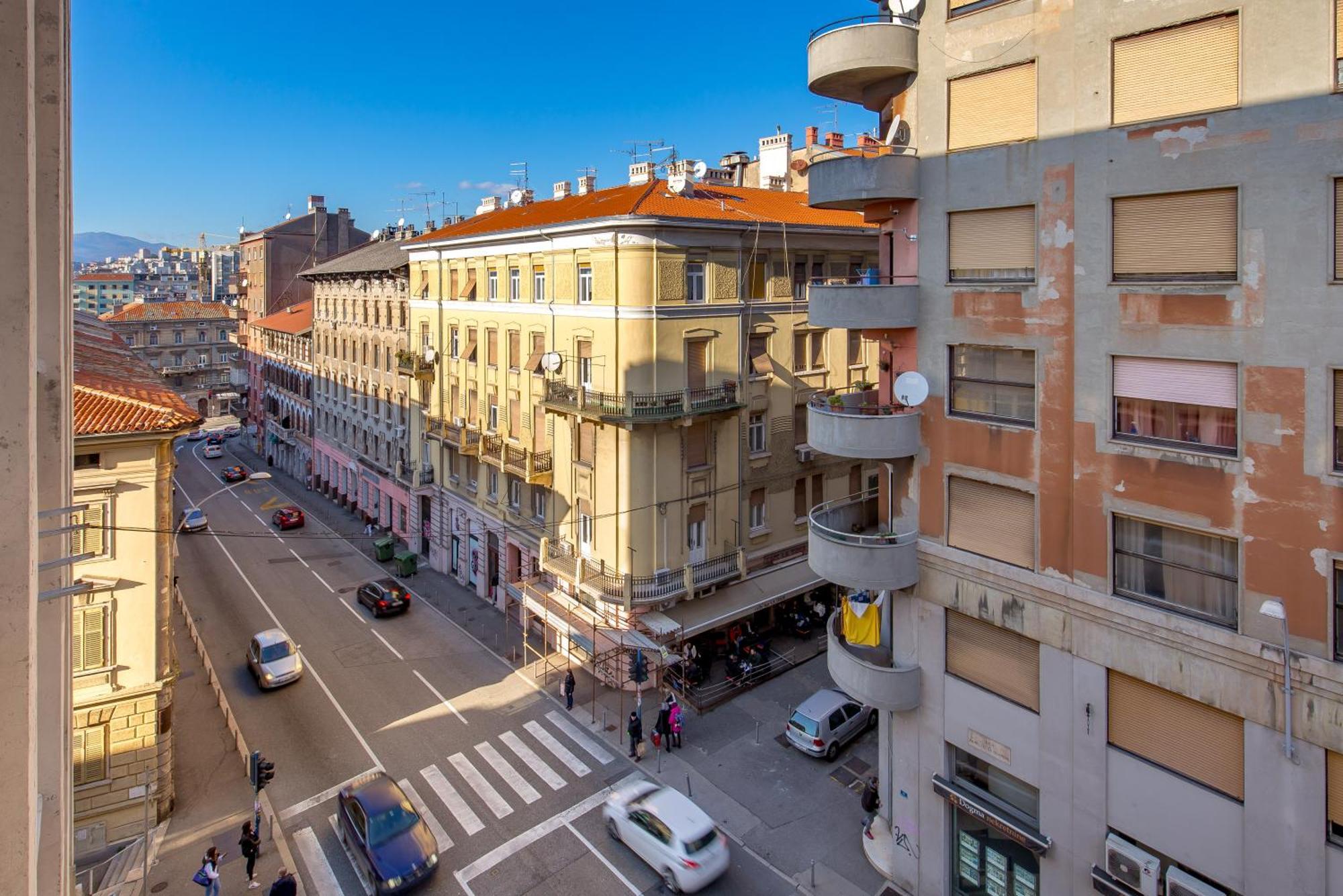 Molo Longo - Central Apartments & Rooms Rijeka Exterior foto